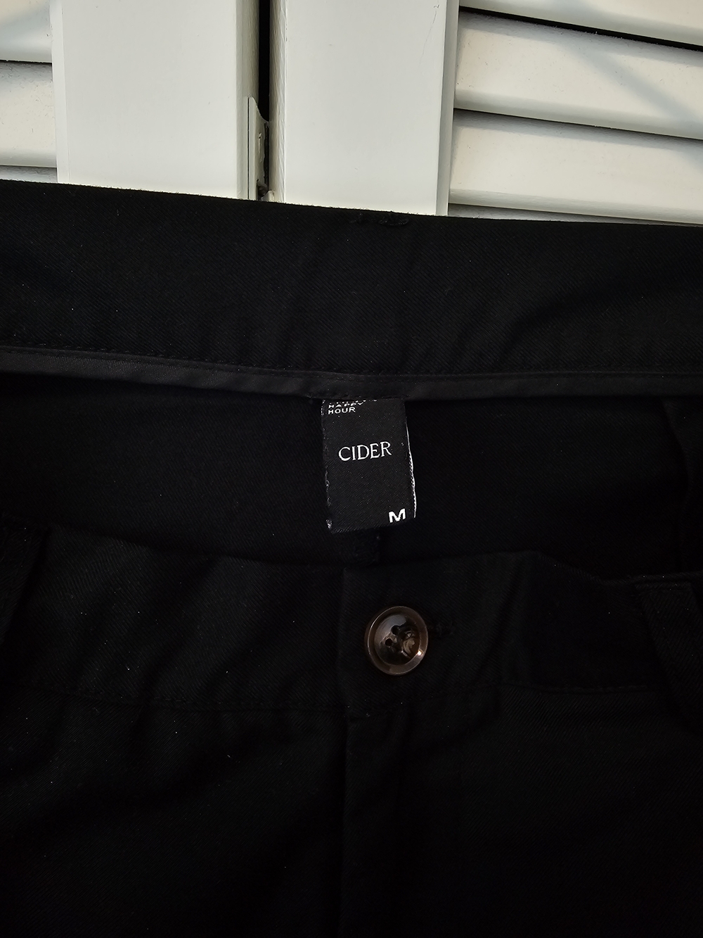 Cider Black High-Waist Pants - M